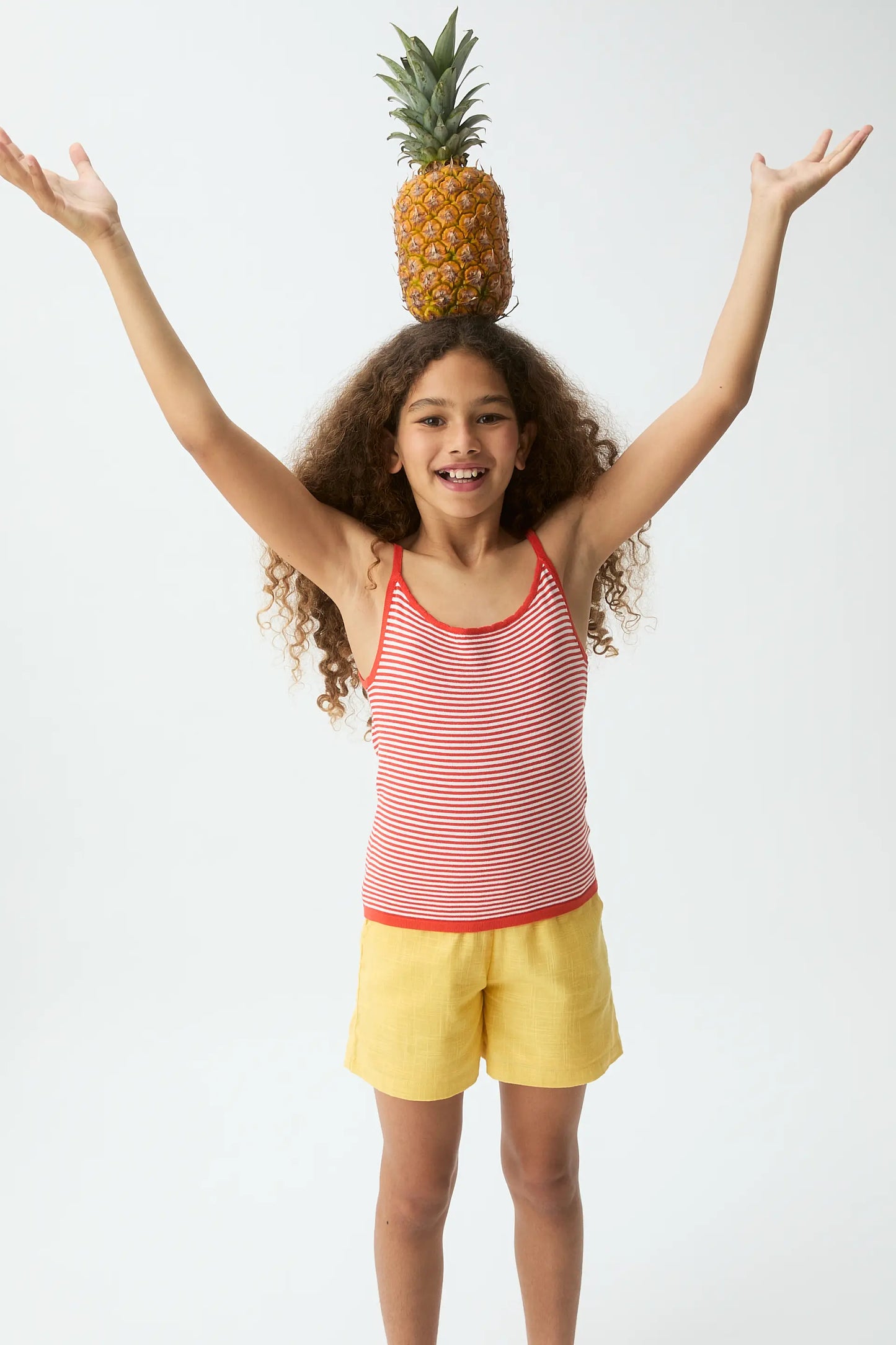 Girls' top, white and red stripes
