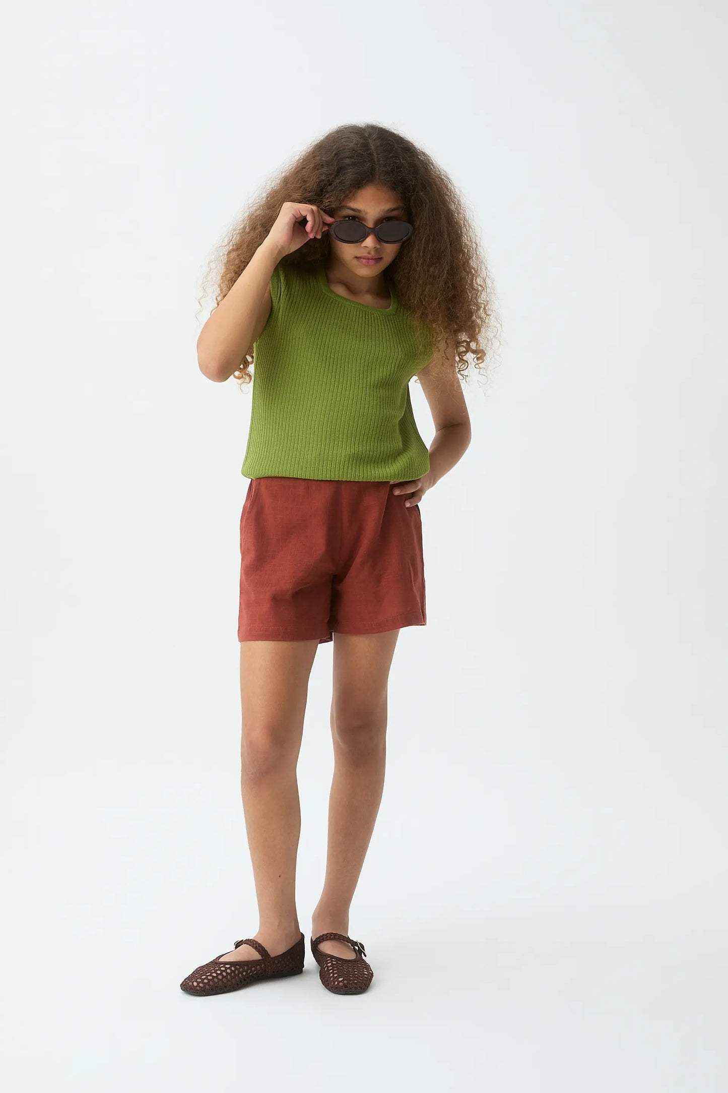 Girl's short-sleeved green knit top