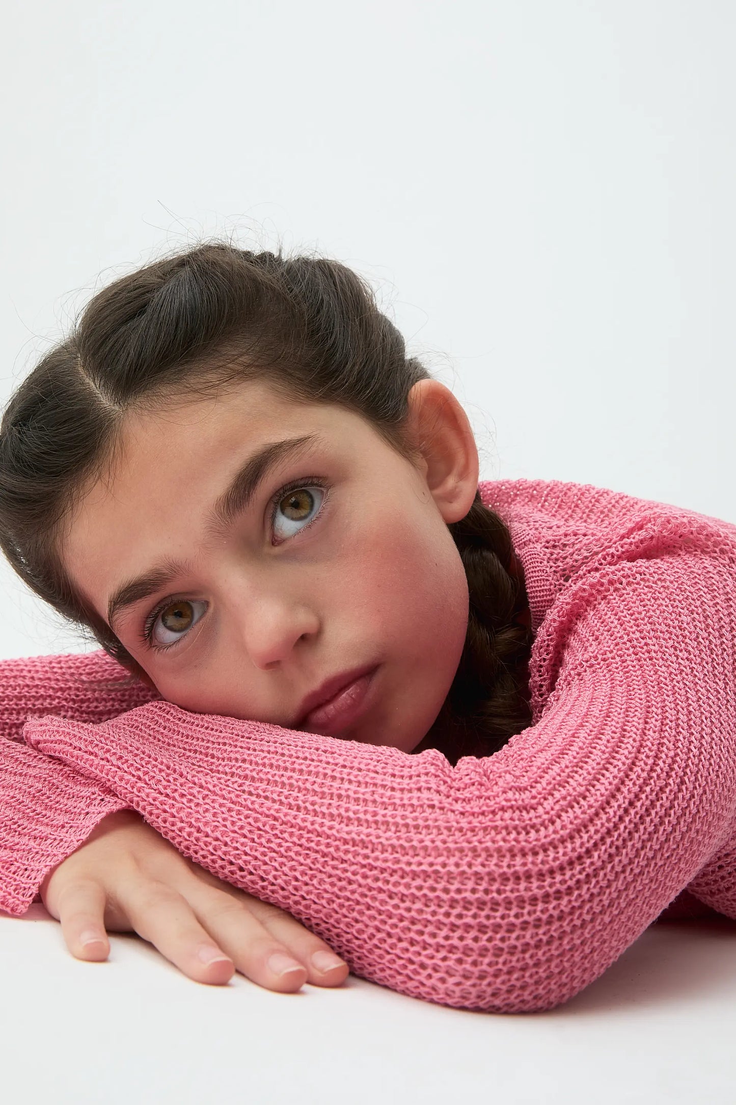 Pink long-sleeved knit sweater for girls