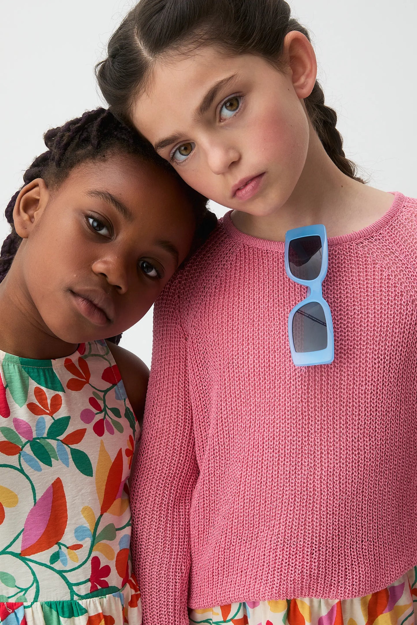 Pink long-sleeved knit sweater for girls