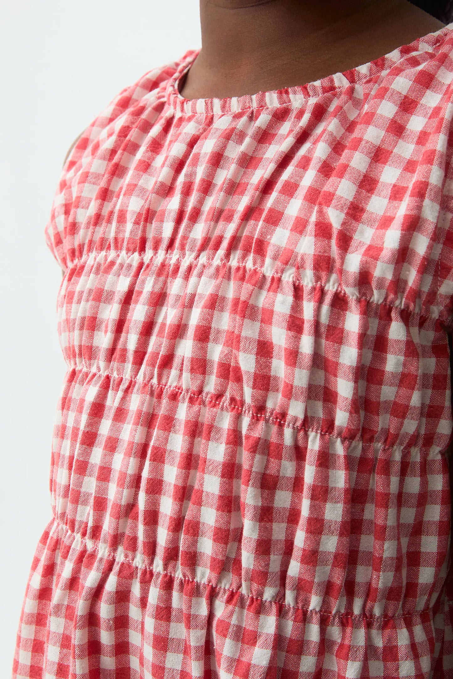 Short dress for girls with red gingham print