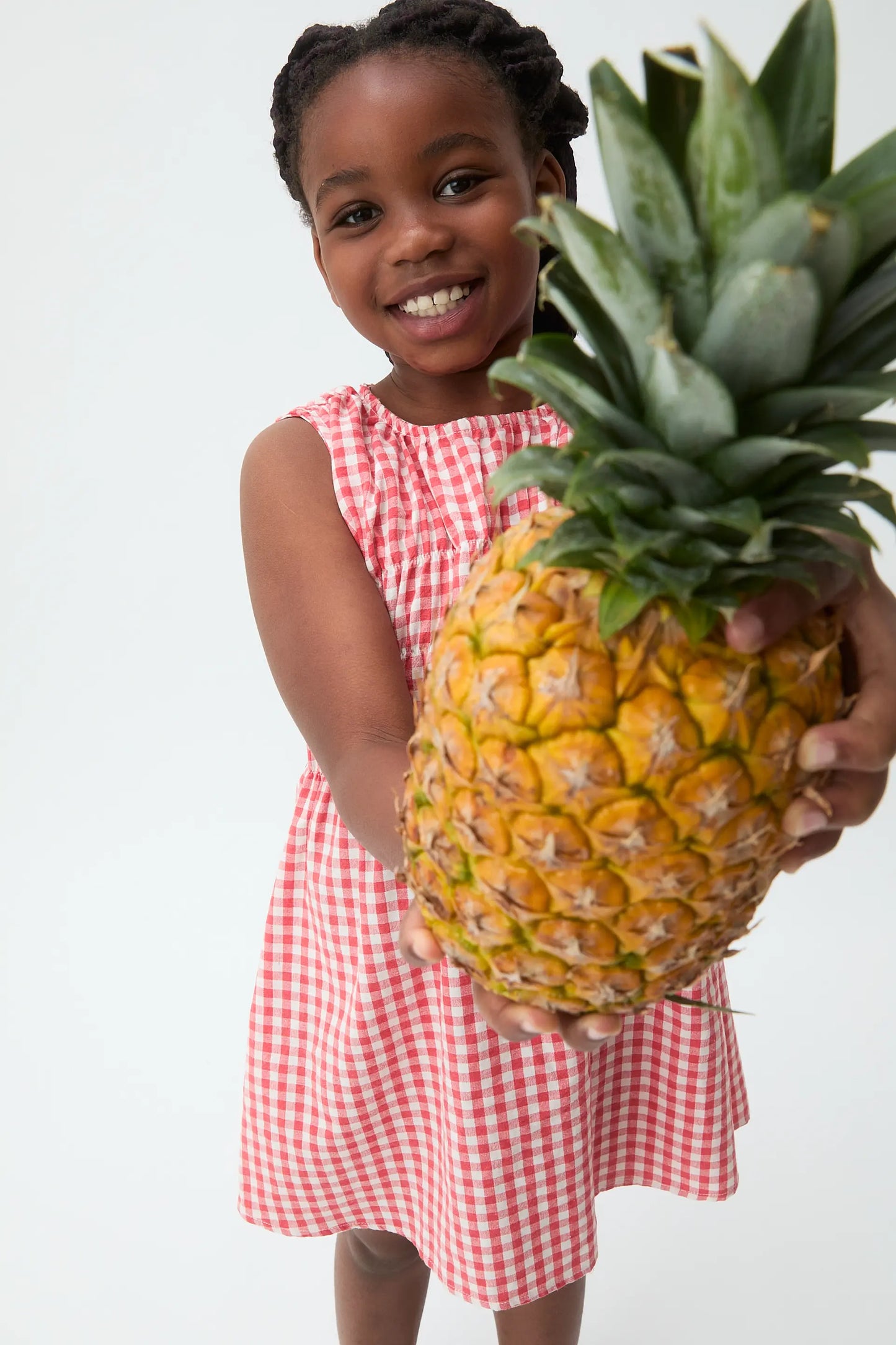 Short dress for girls with red gingham print