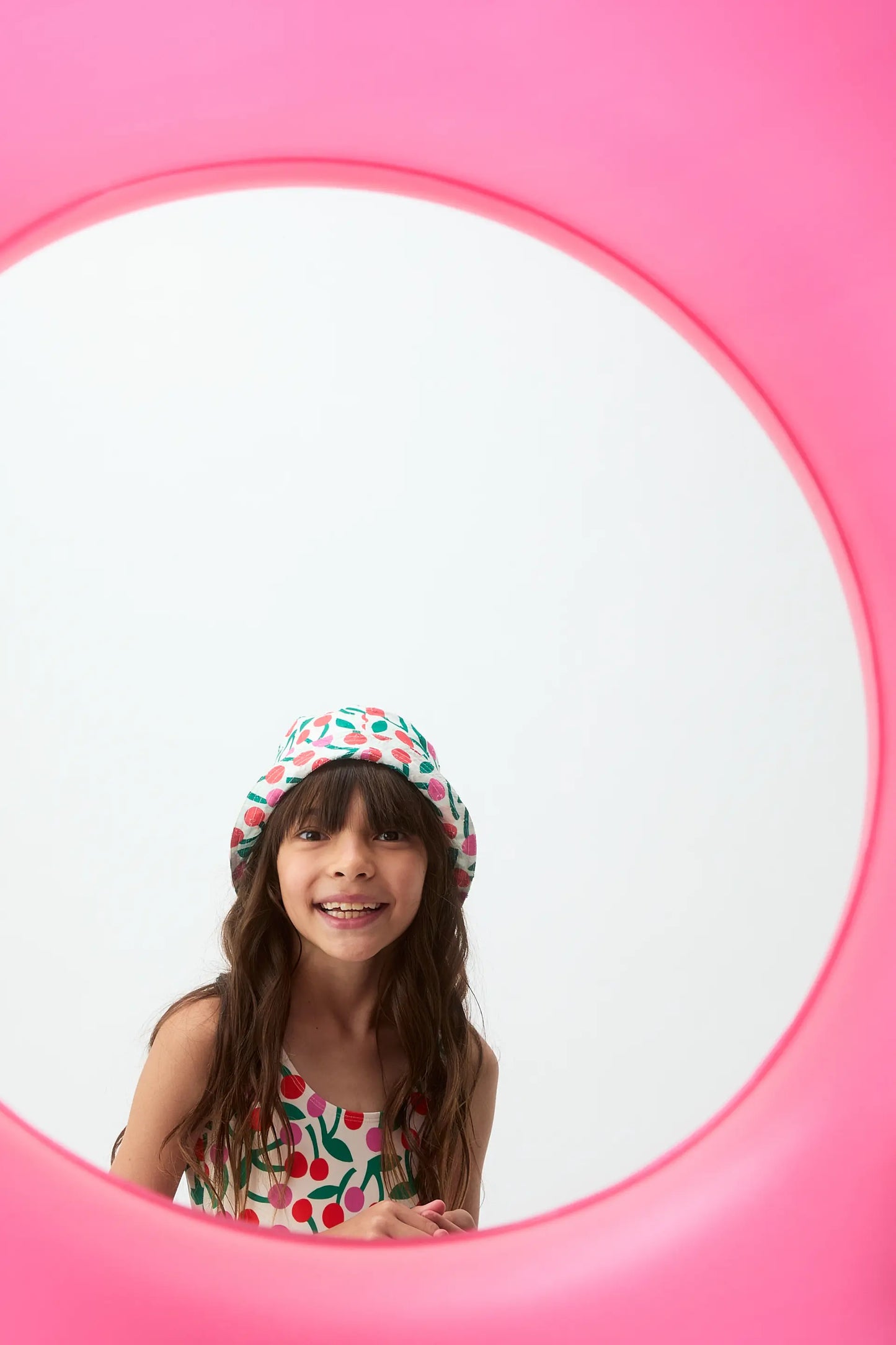 Girl's hat with cherry print