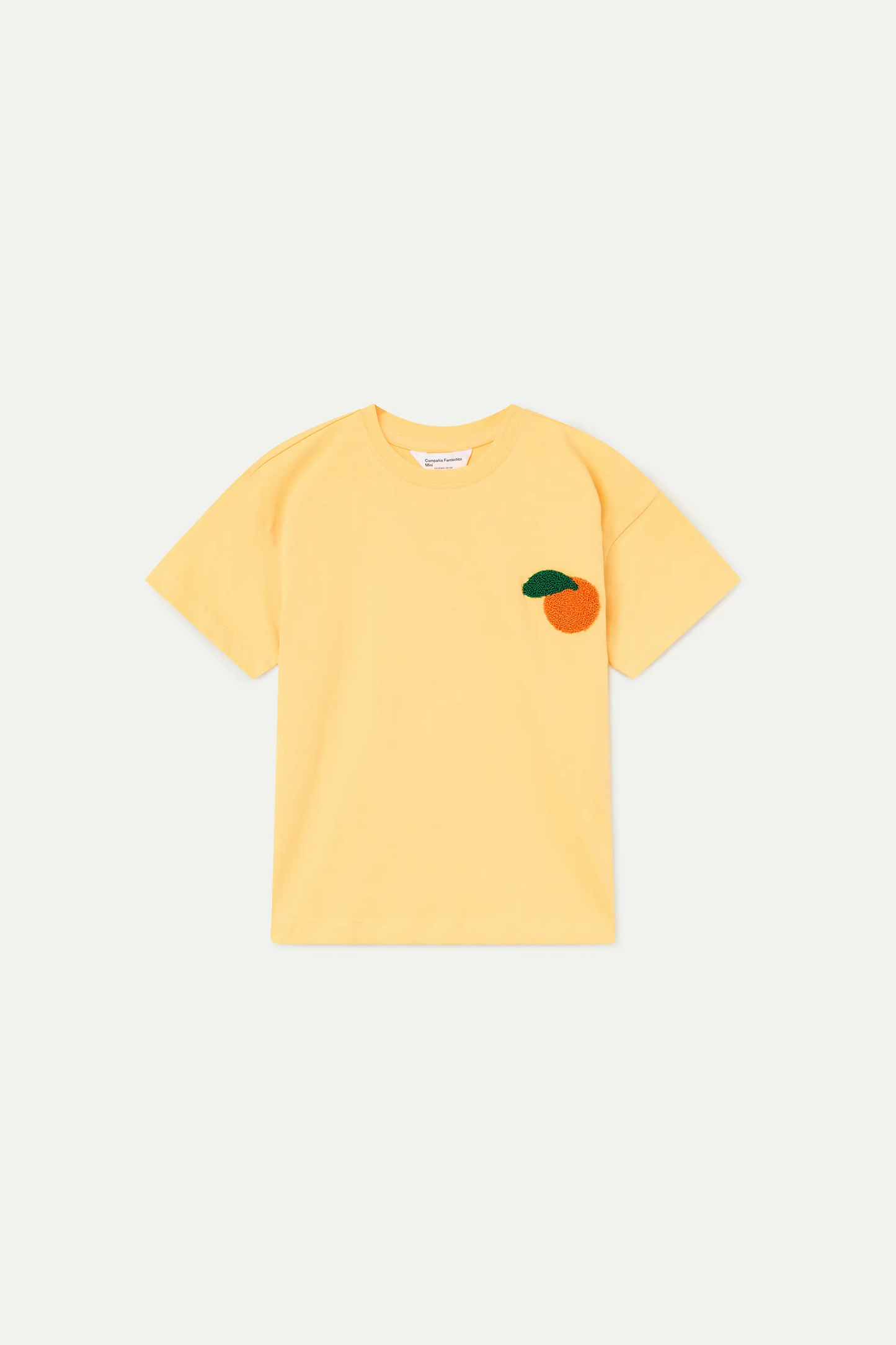 Girl's 100% cotton t-shirt with orange patch
