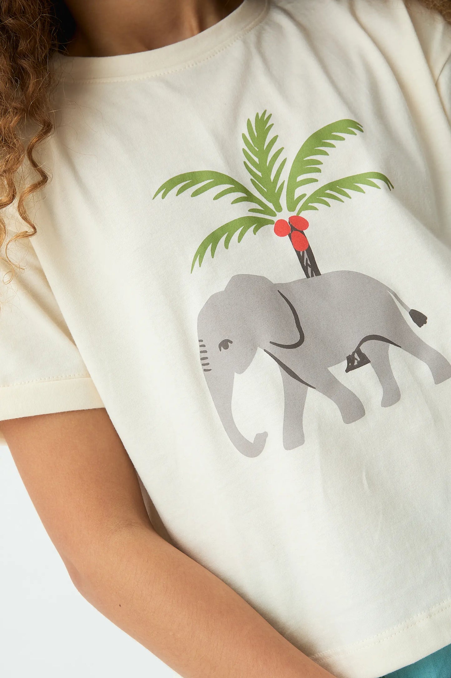 Camiseta de niña 100% algodón con estampado de Elefante y Palmera