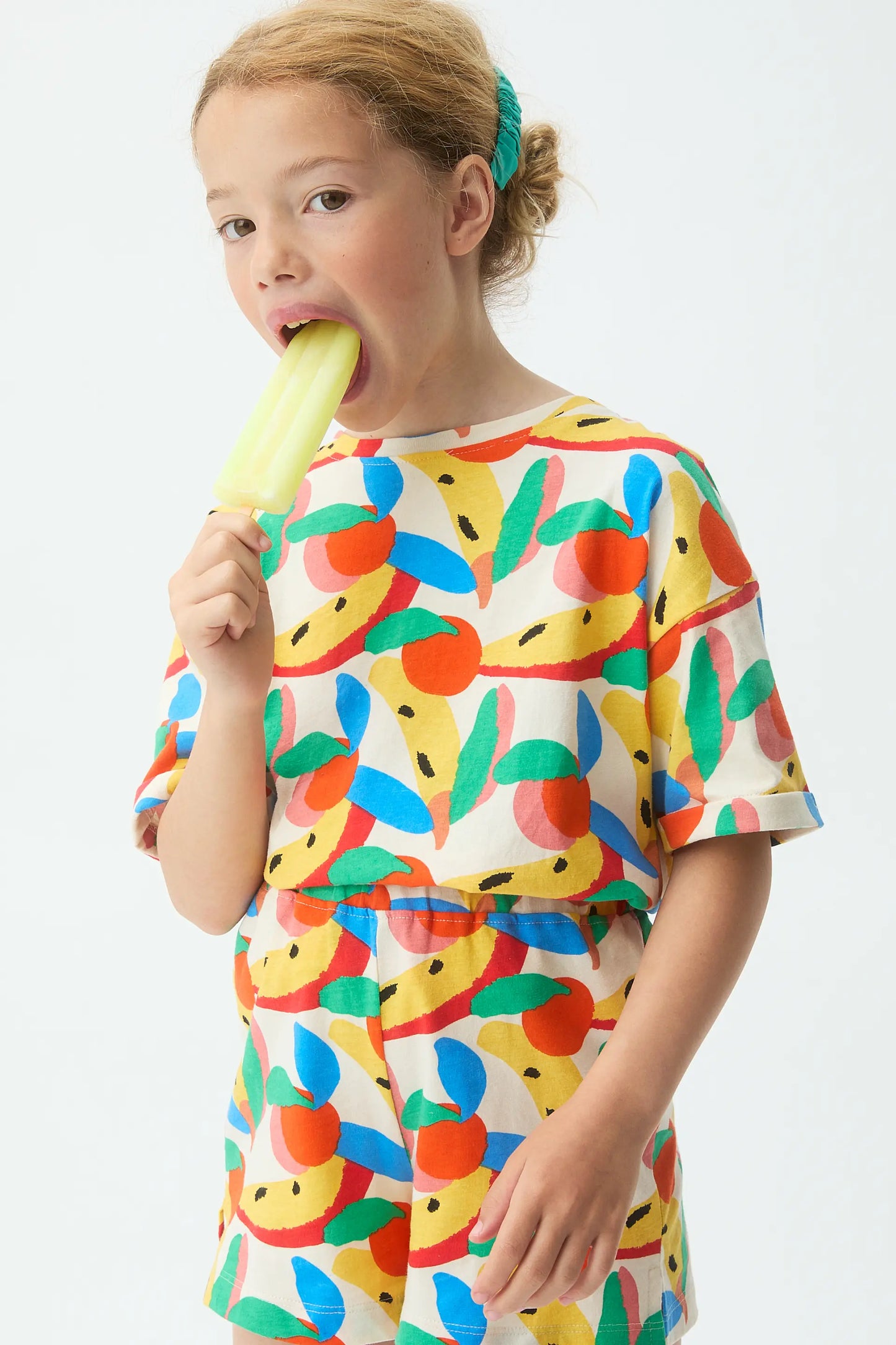 Girls' 100% cotton shorts with Tutti Frutti print