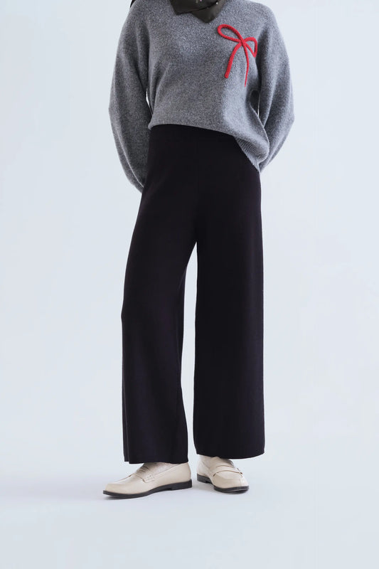 Pantalón básico de punto negro