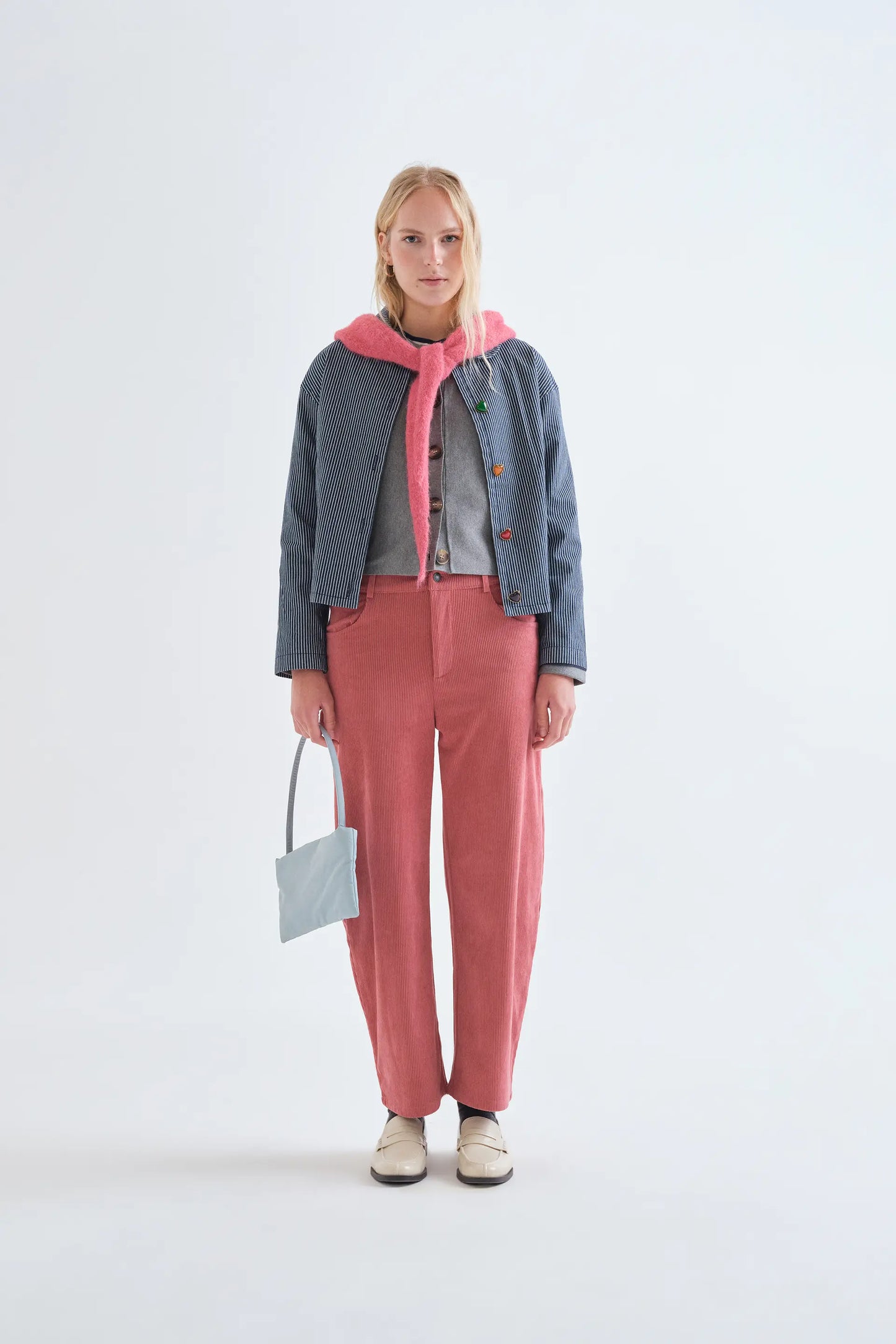Cardigan grigio con bottoni bicolore