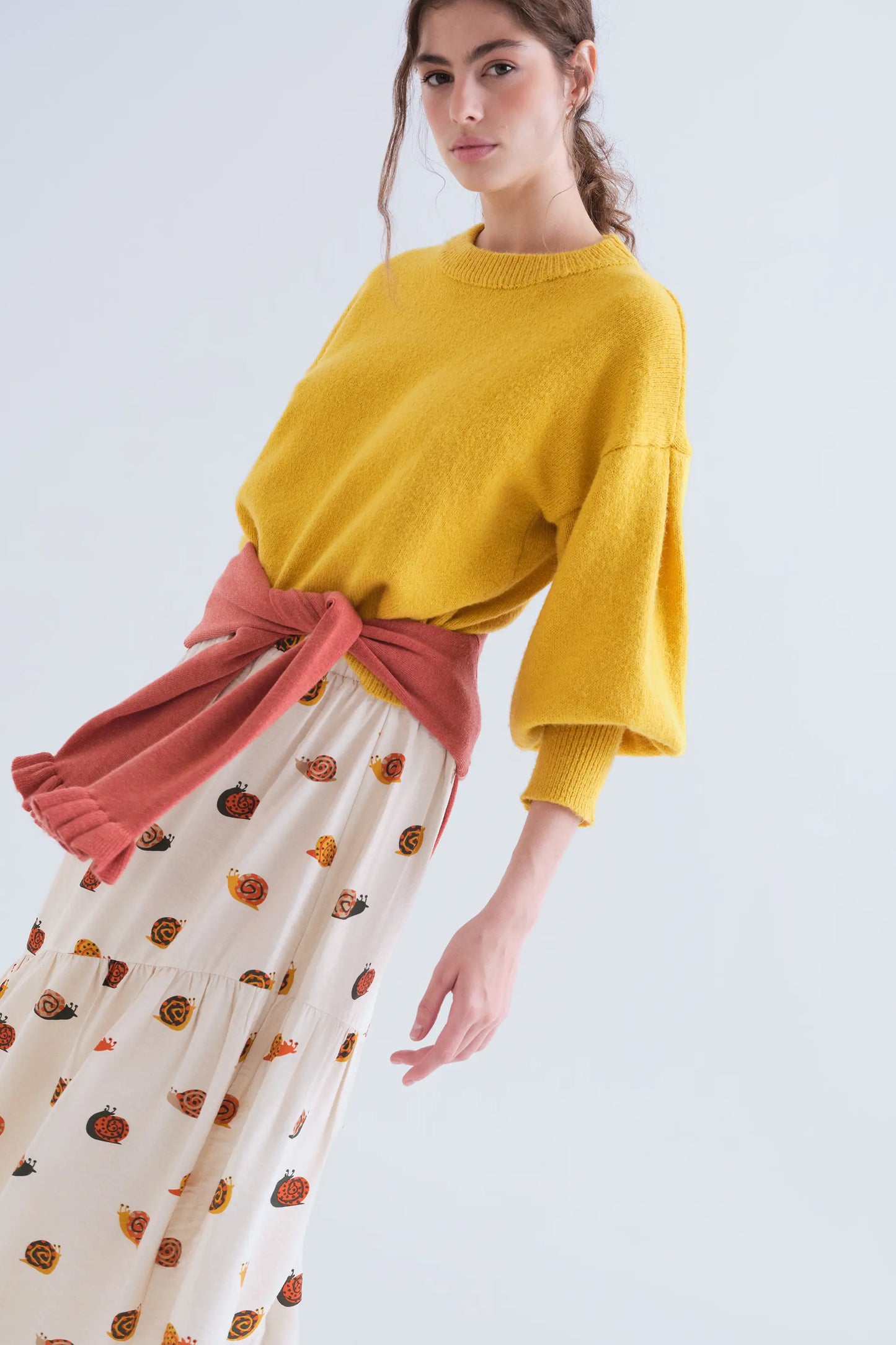 Falda midi con estampado de caracoles