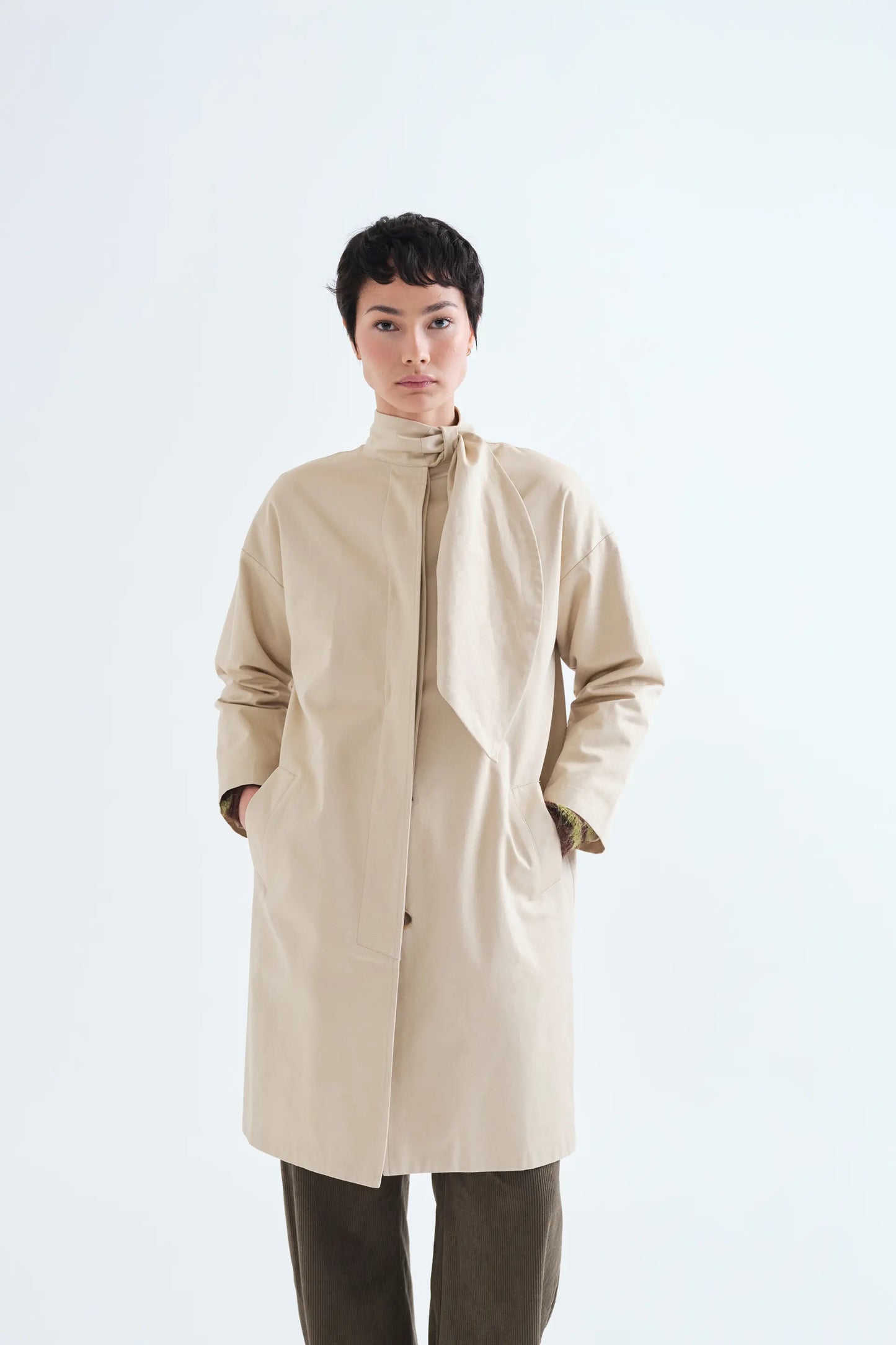 Trench lazado beige
