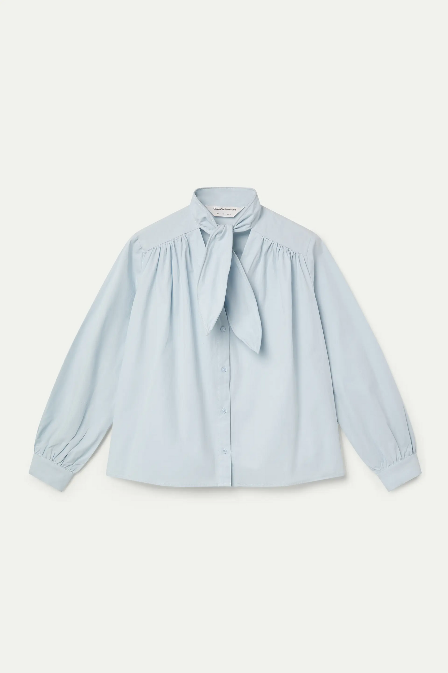 Camisa con lazada estructurada 100% algodón azul claro