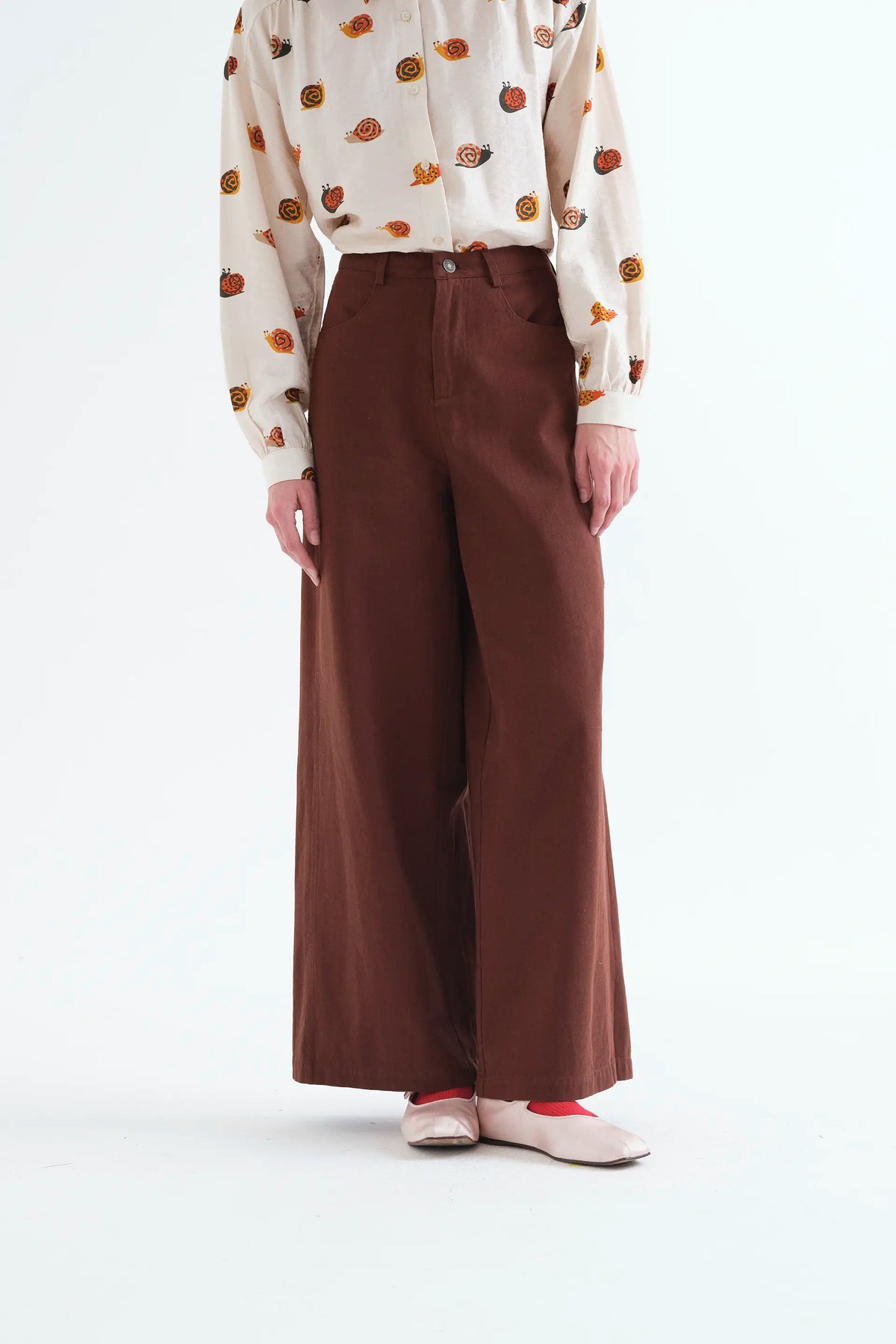 Pantalón vaquero 100% algodón marrón