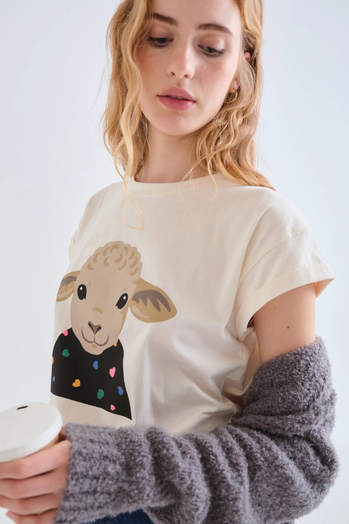 Camiseta 100% algodón con estampado de Oveja