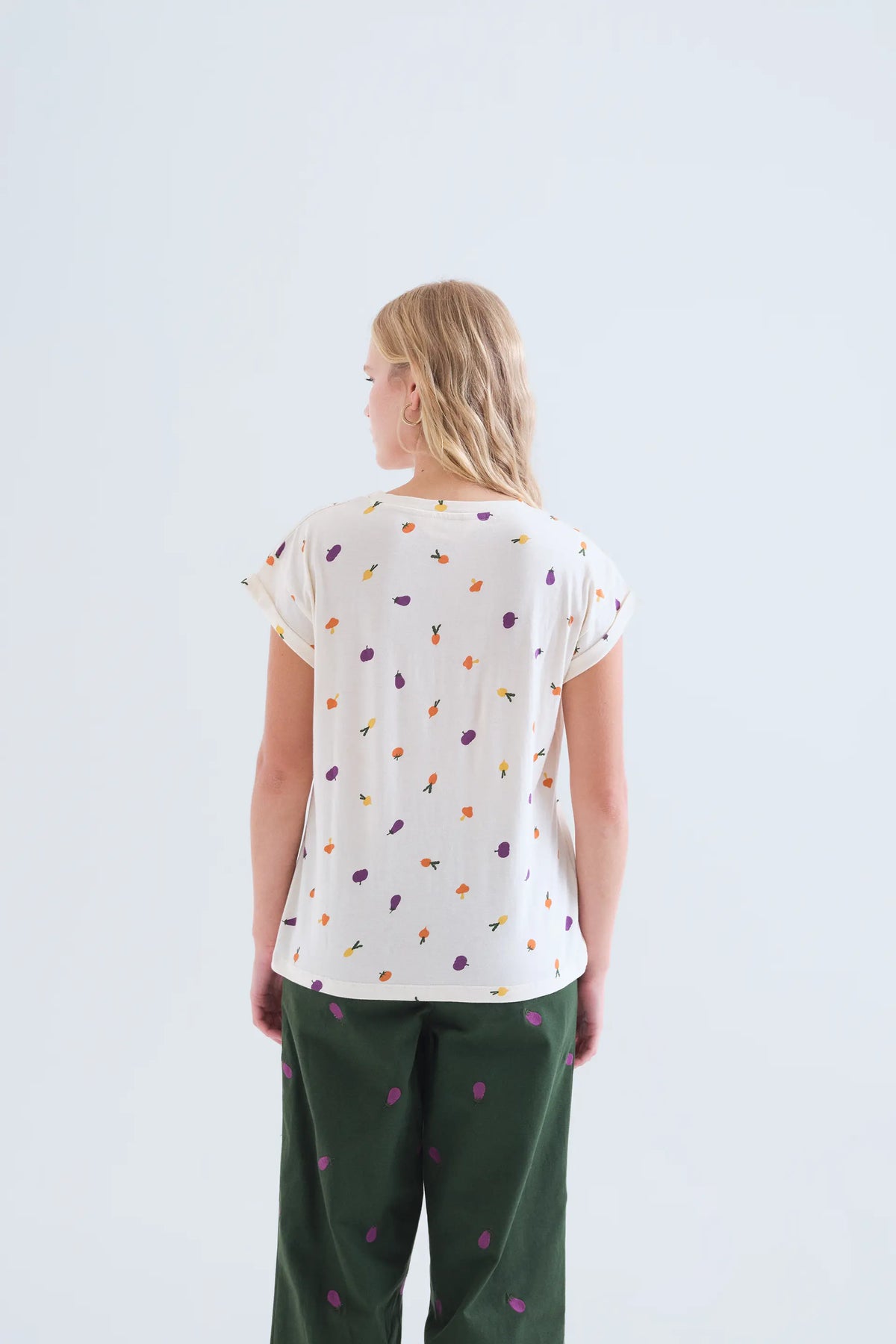 Camiseta 100% algodón con estampado verdura