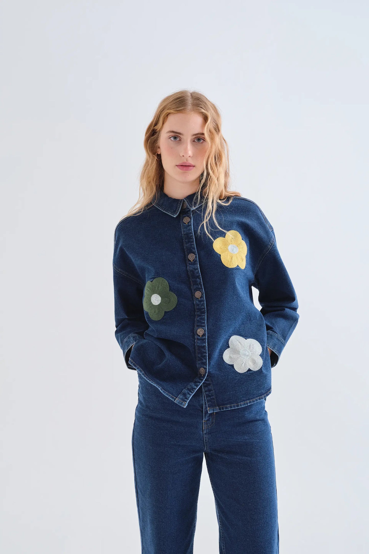 Camisa vaquera azul con estampado Euphonia