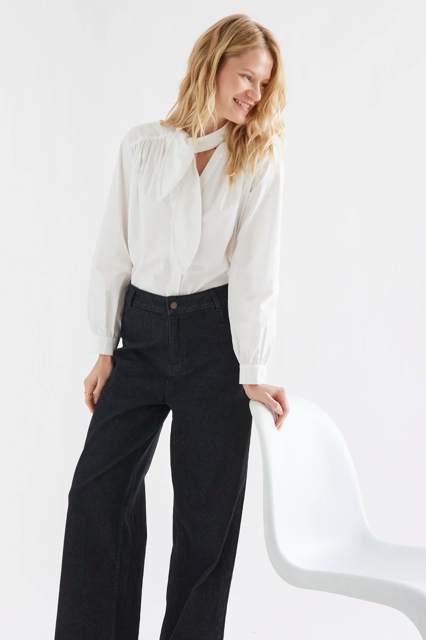 Black denim pants with heart pockets