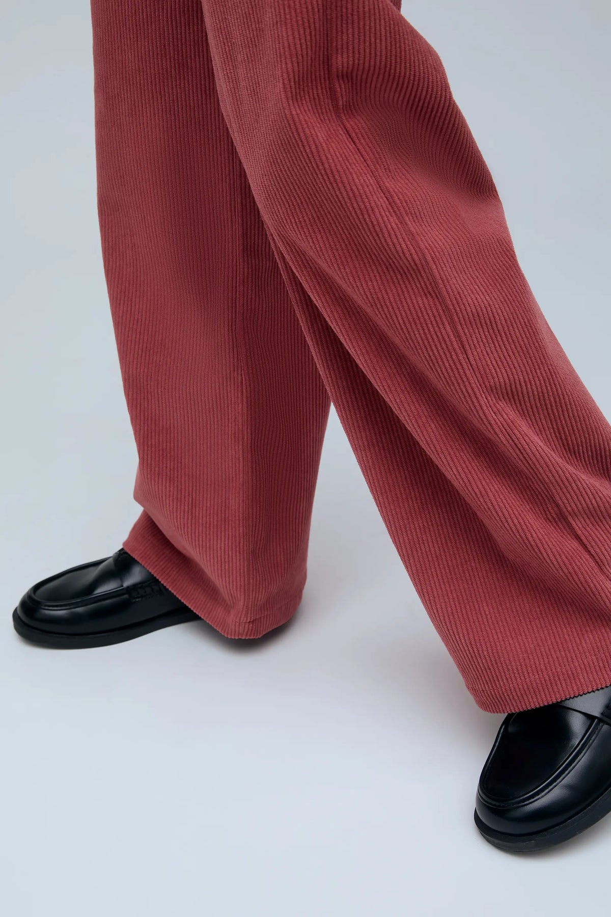 Girl's pink corduroy trousers