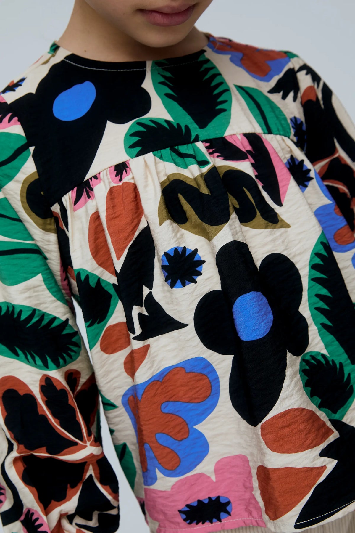 Girl's top with Neo Garden print