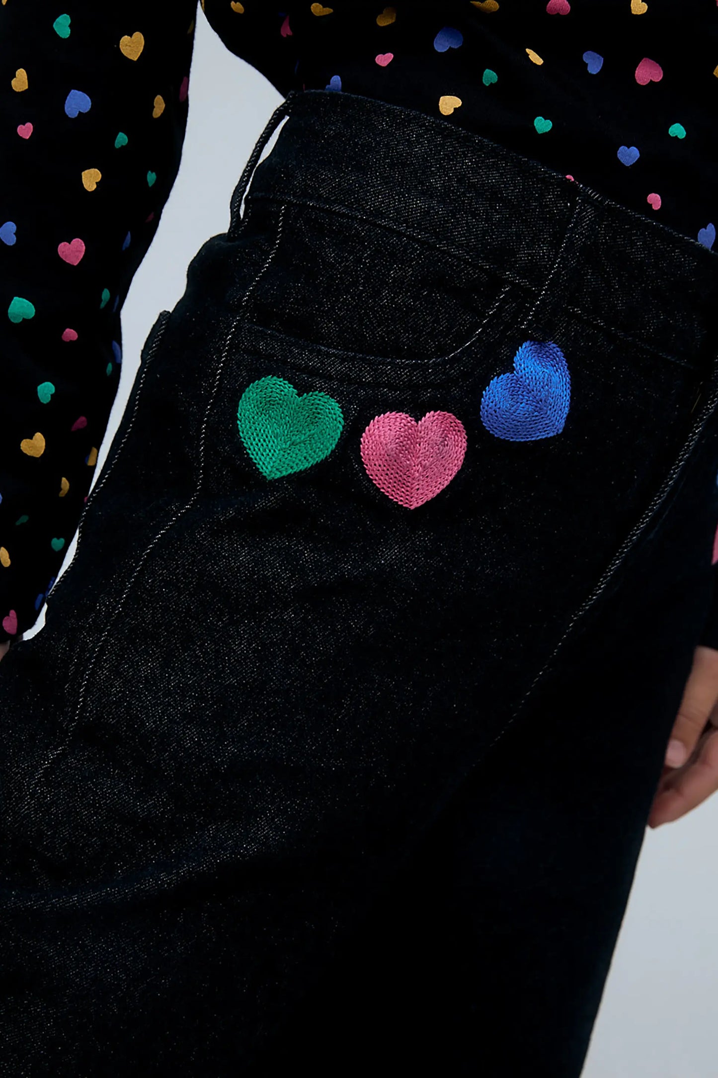 Pantalón vaquero de niña con bordado Candy