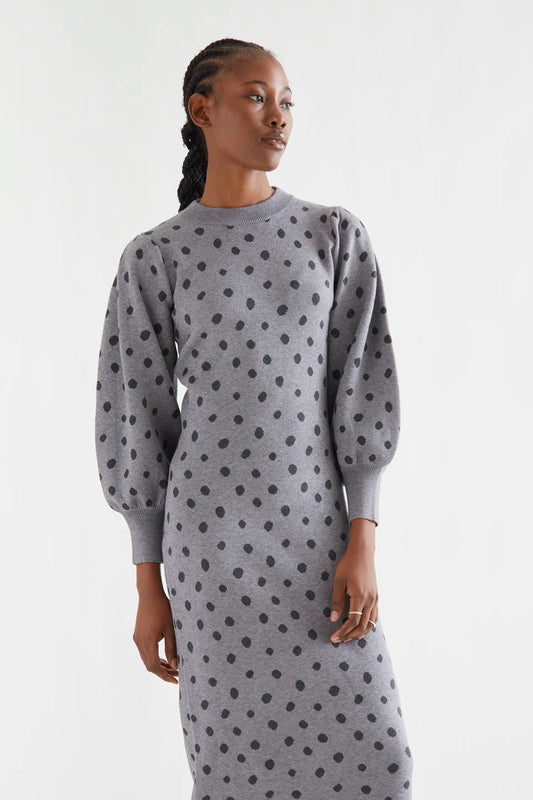 Vestido midi con estampado punto gris catahoula