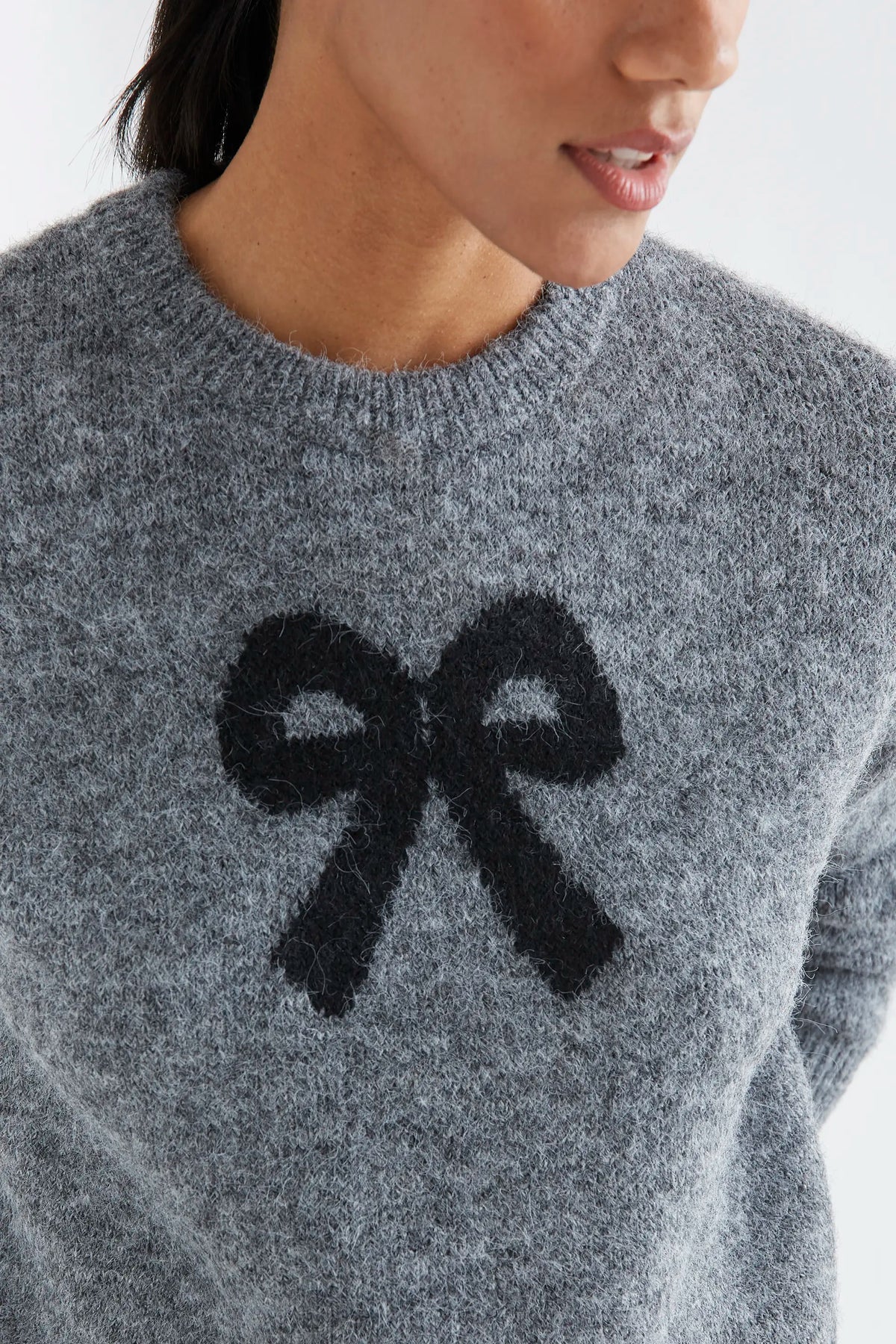 Grey jersey with black bow print