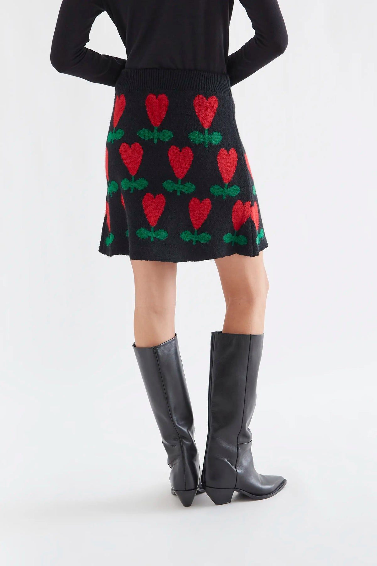 Short skirt with Cyclamen print