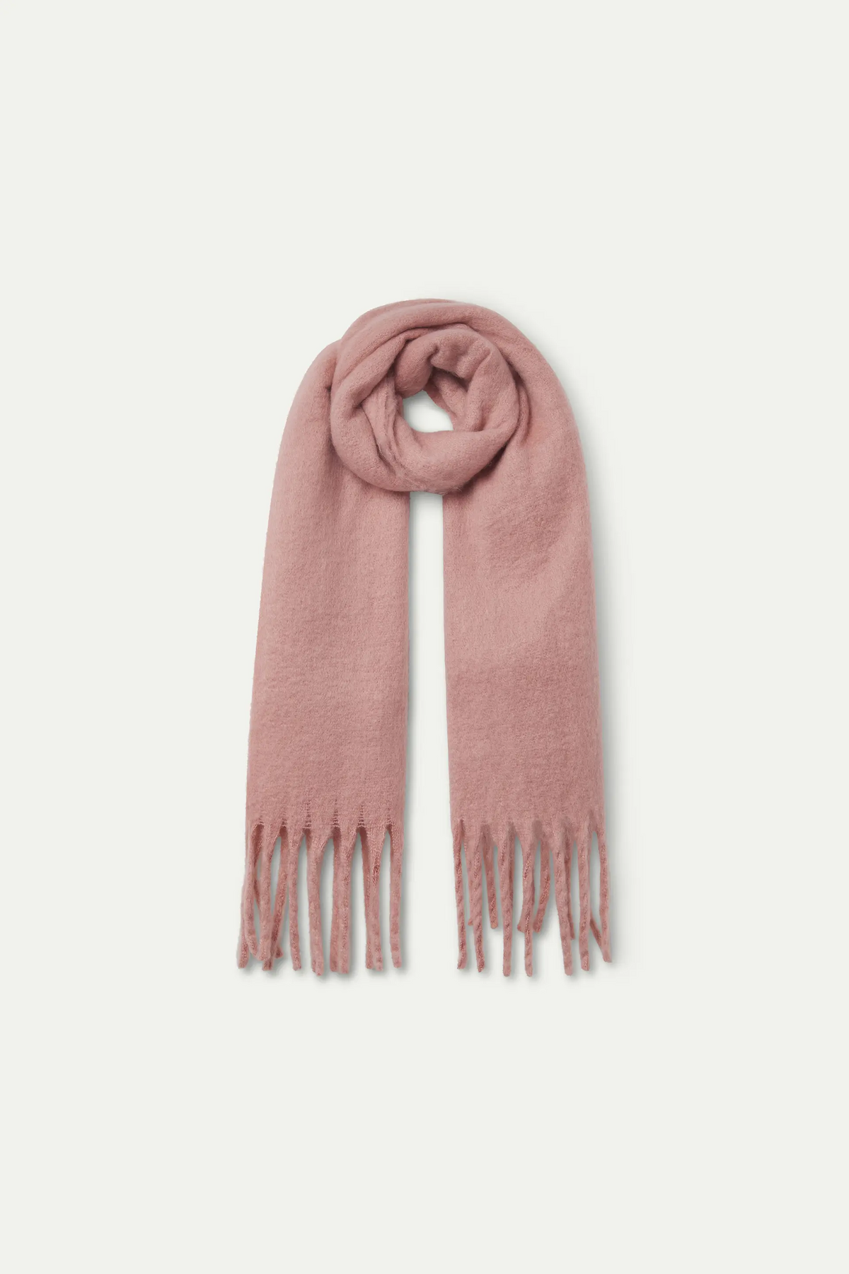 Light pink knitted scarf with fringes