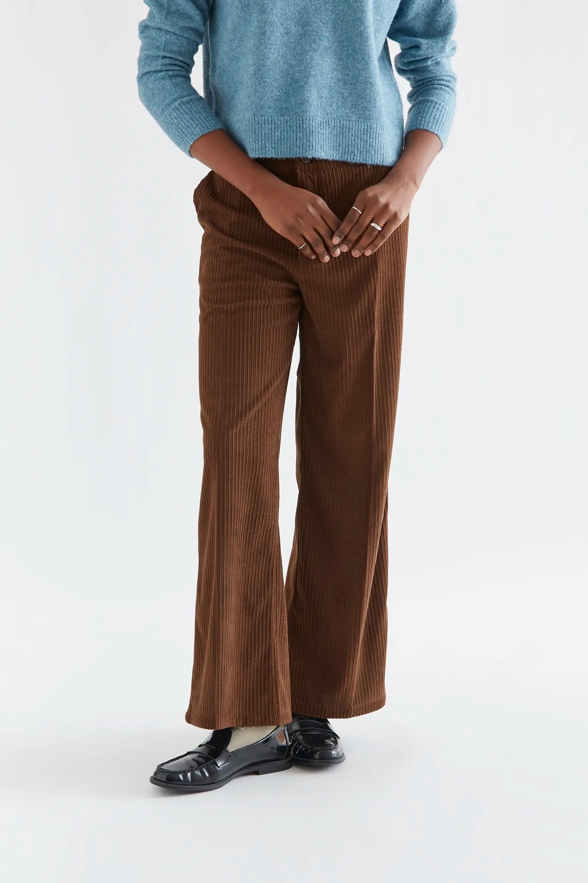 Pantalón de pana doble botón marrón