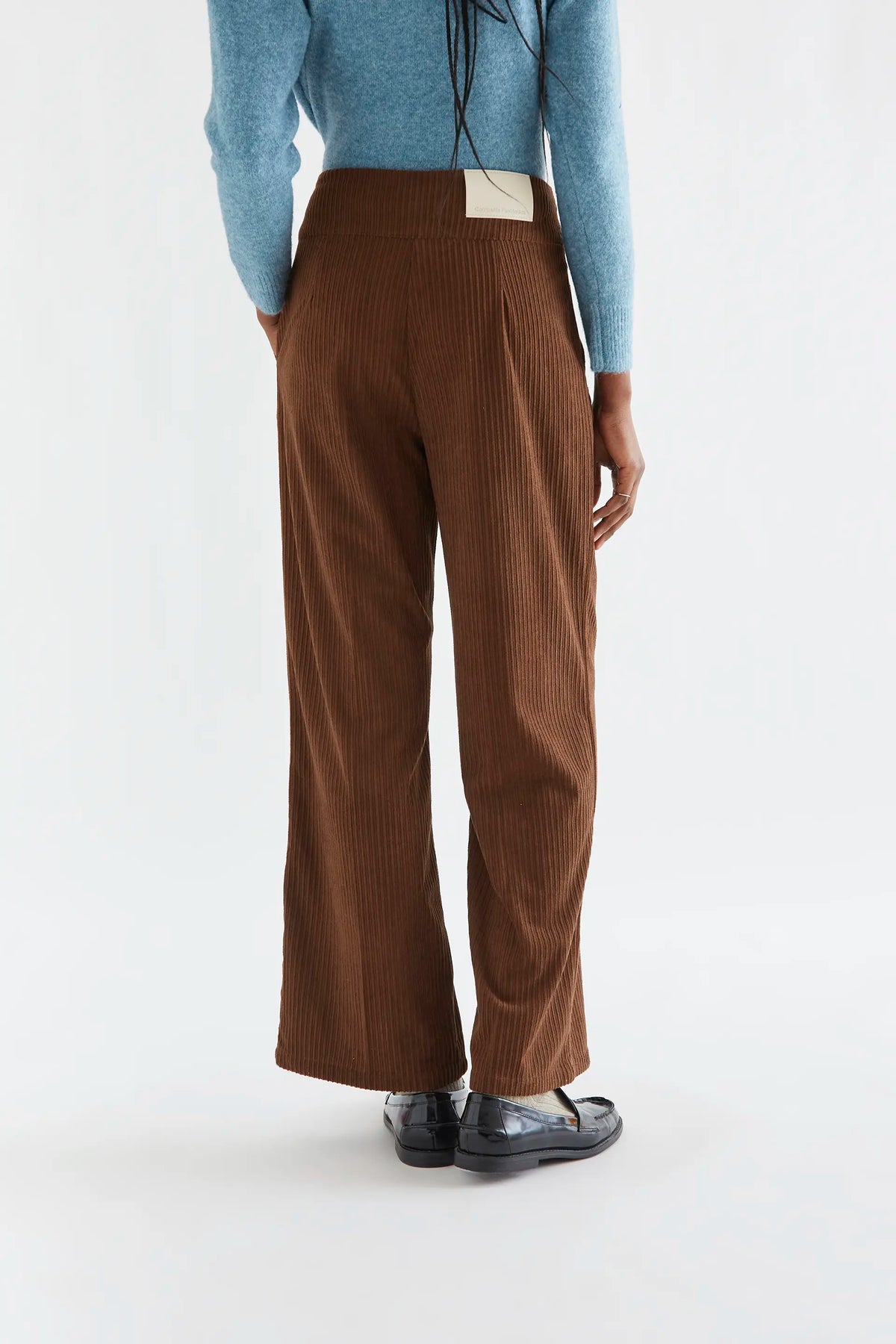Pantalón de pana doble botón marrón