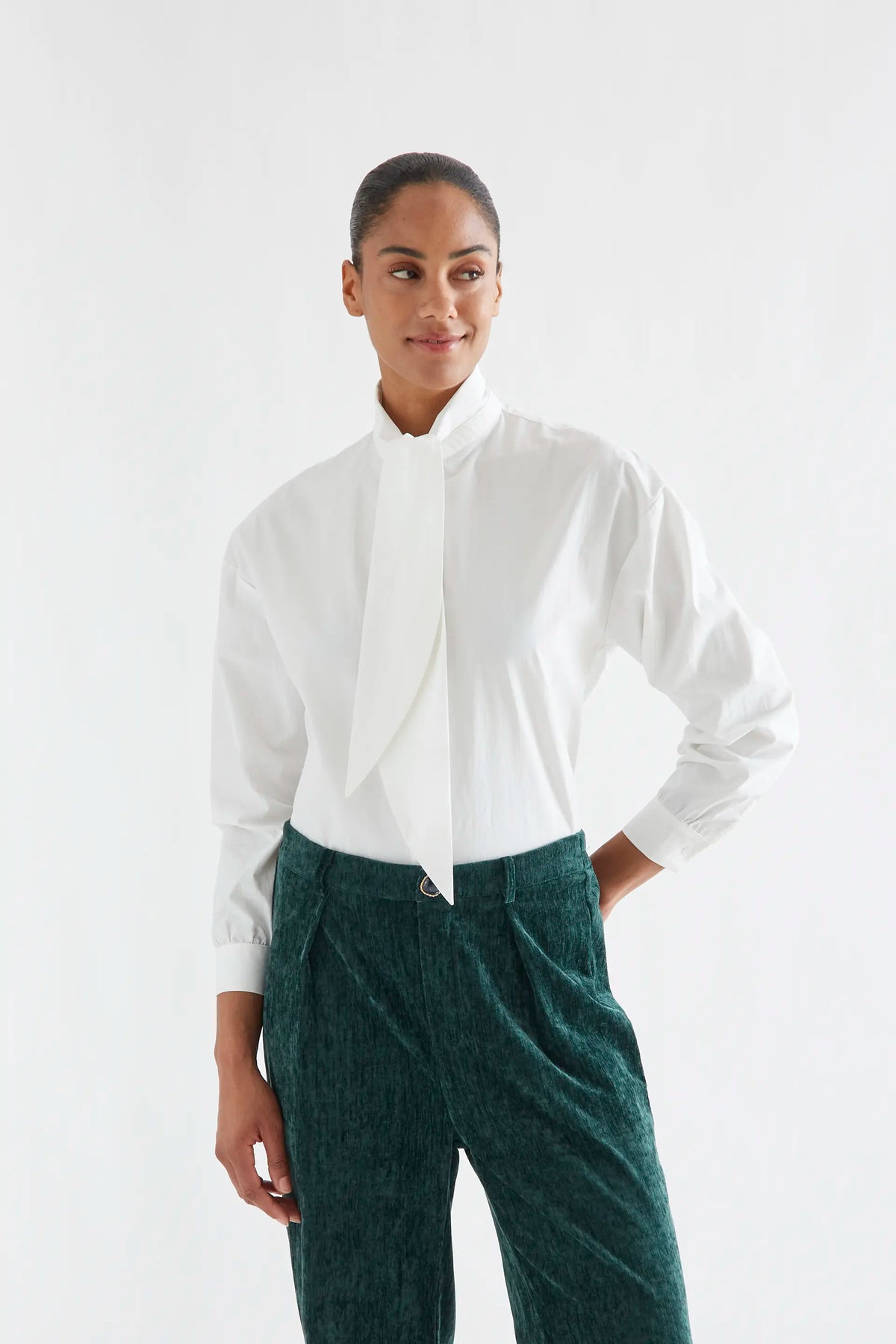100% cotton shirt with oversized bow