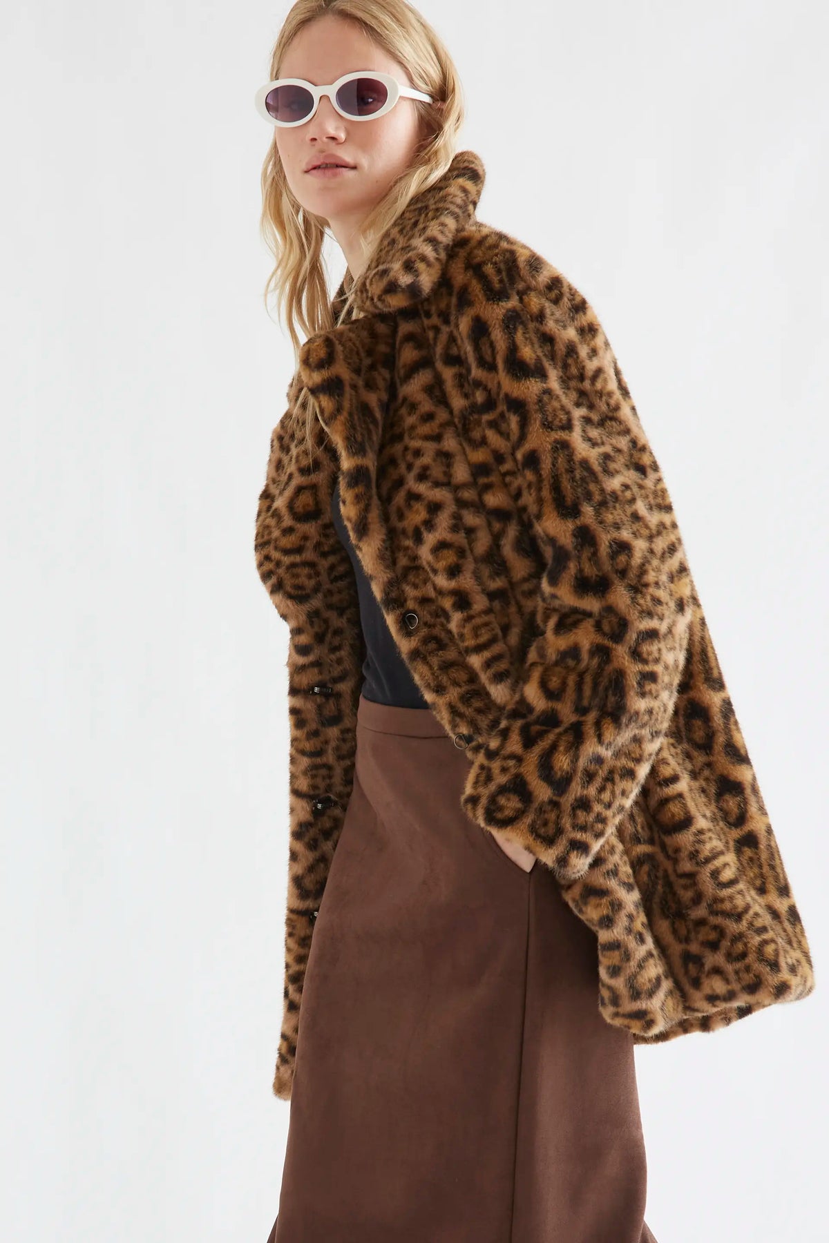 Abrigo con estampado de animal print