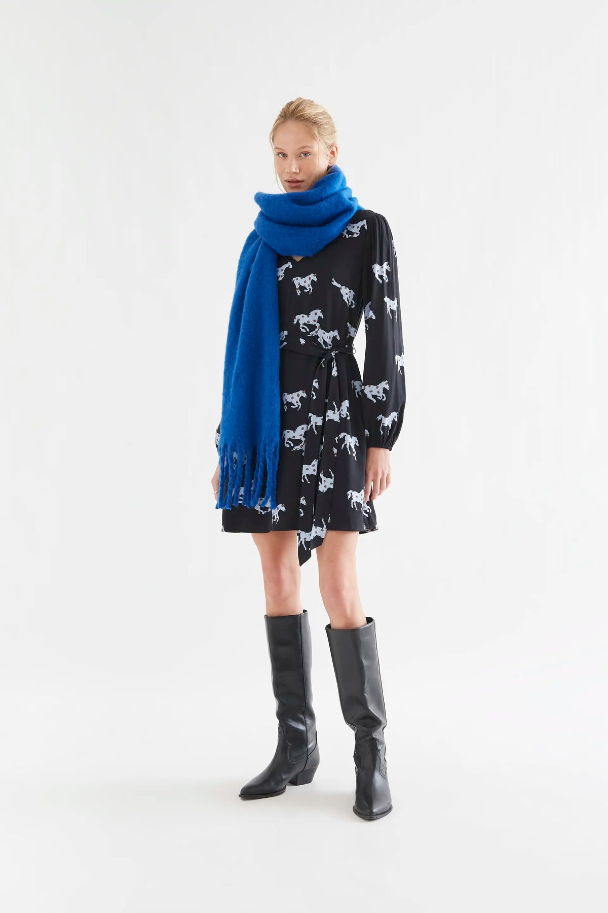 Vestido corto con estampado Horse