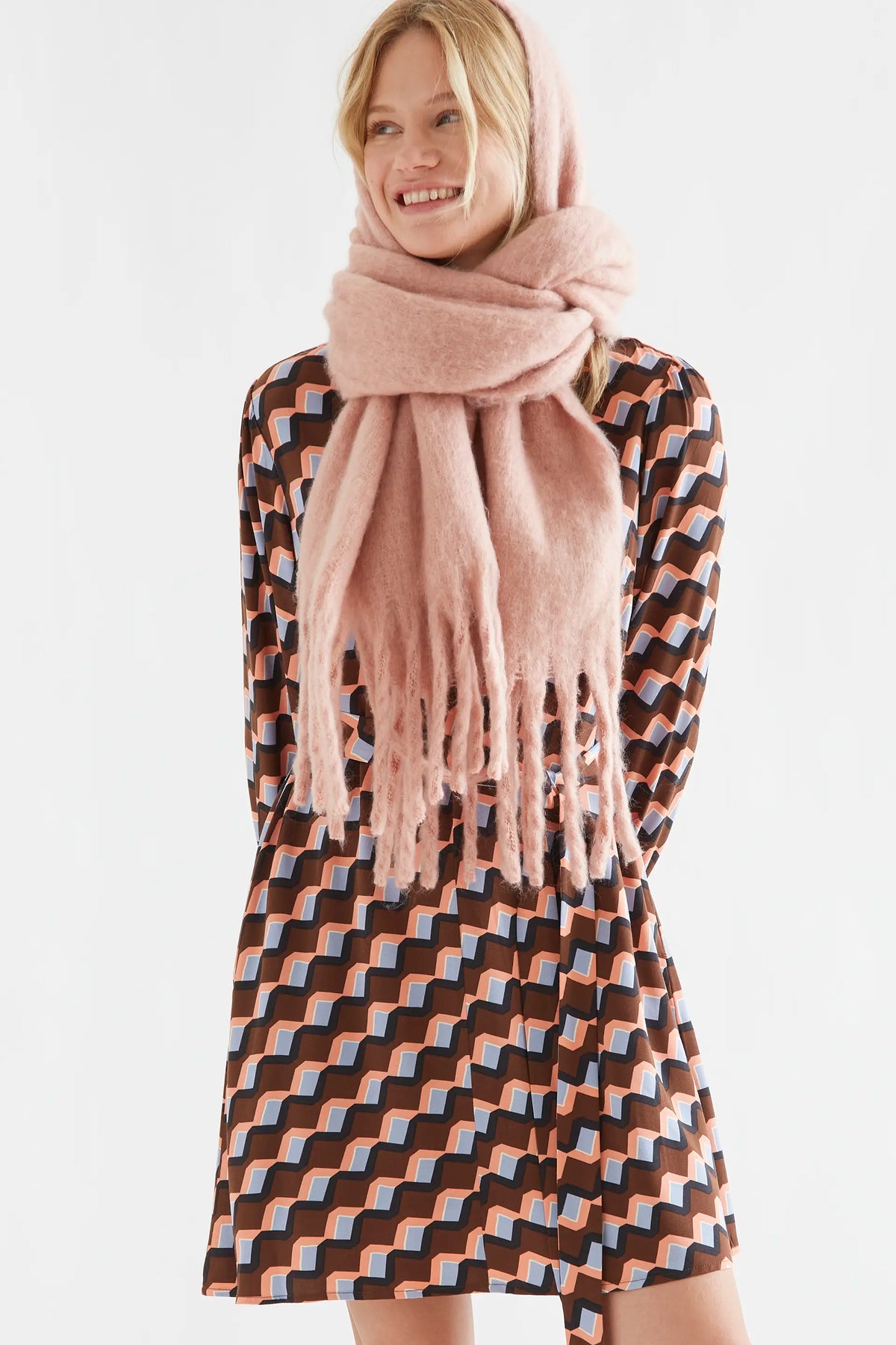 Vestido corto con estampado Scala