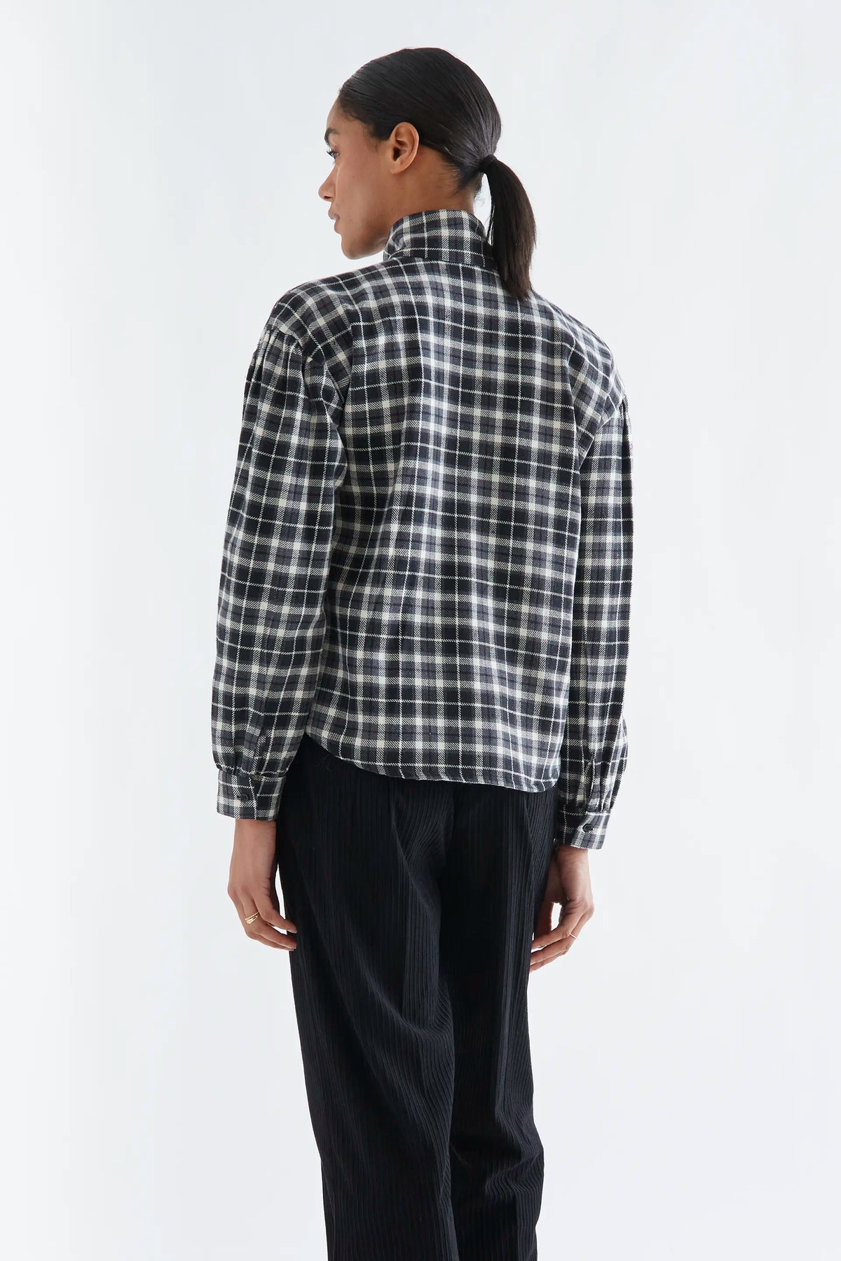 Bow-tie shirt in 100% cotton with a black and white checked print