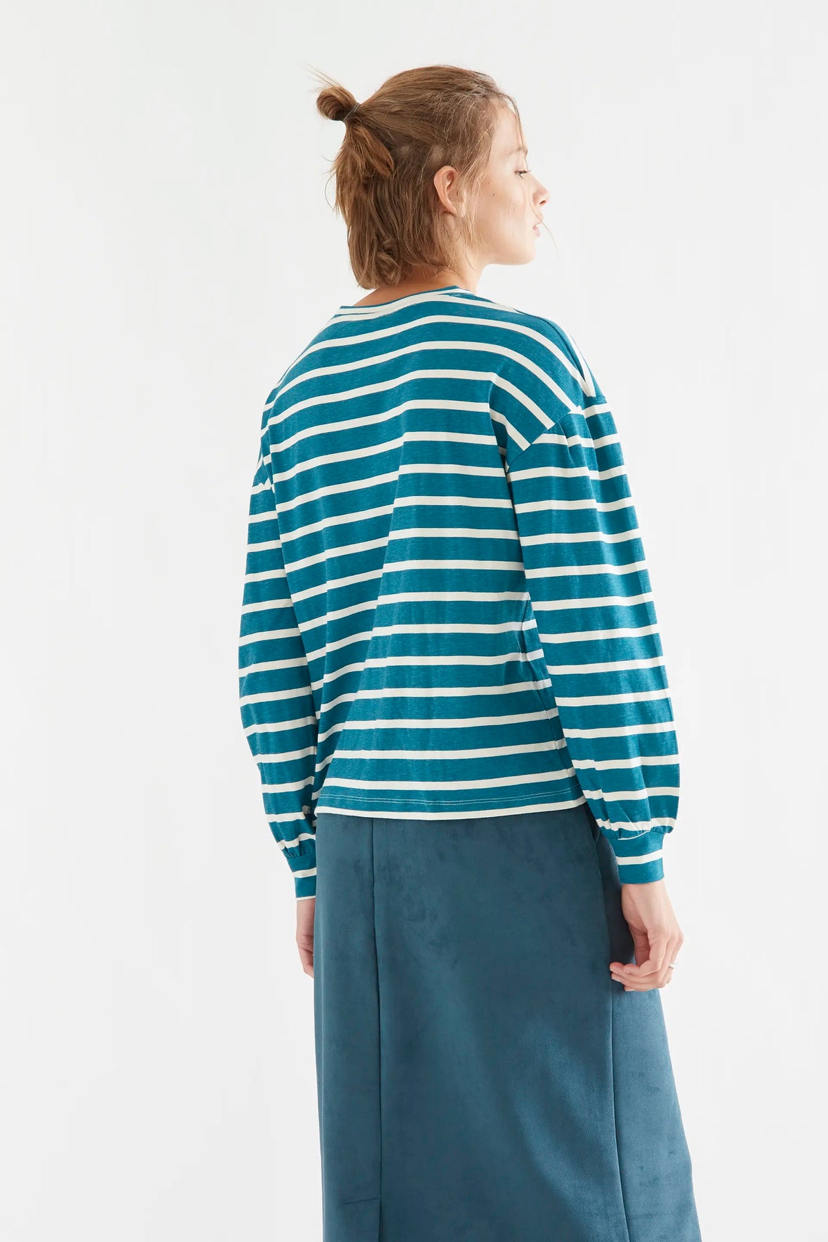 100% cotton T-shirt with white and green stripe print