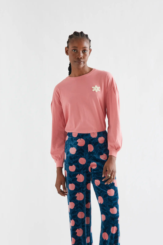 100% cotton pink T-shirt with flower patch