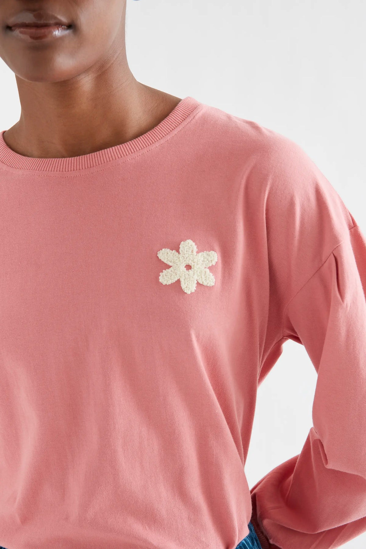 100% cotton pink T-shirt with flower patch