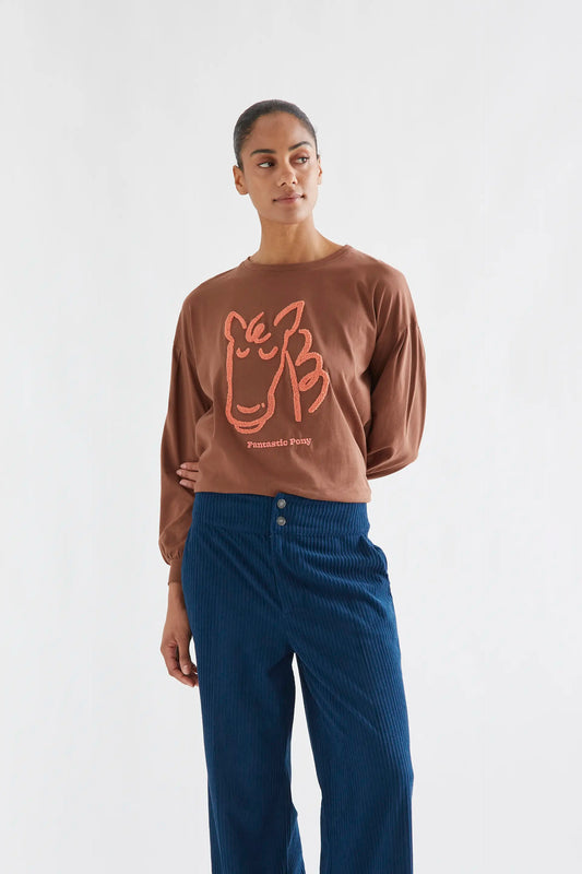 100% cotton T-shirt with "Fantastic Pony" patch