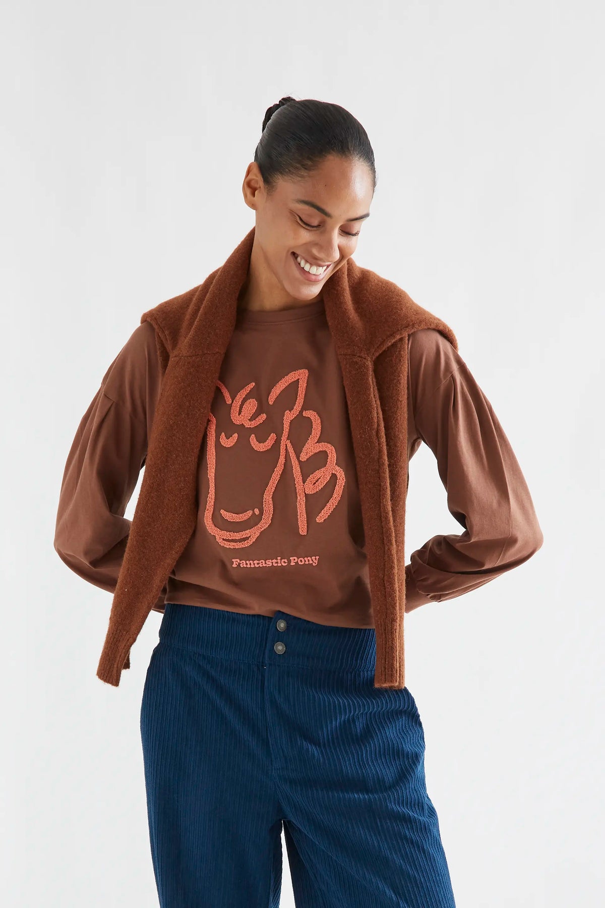 Camiseta 100% algodón con parche de "Fantastic Pony"