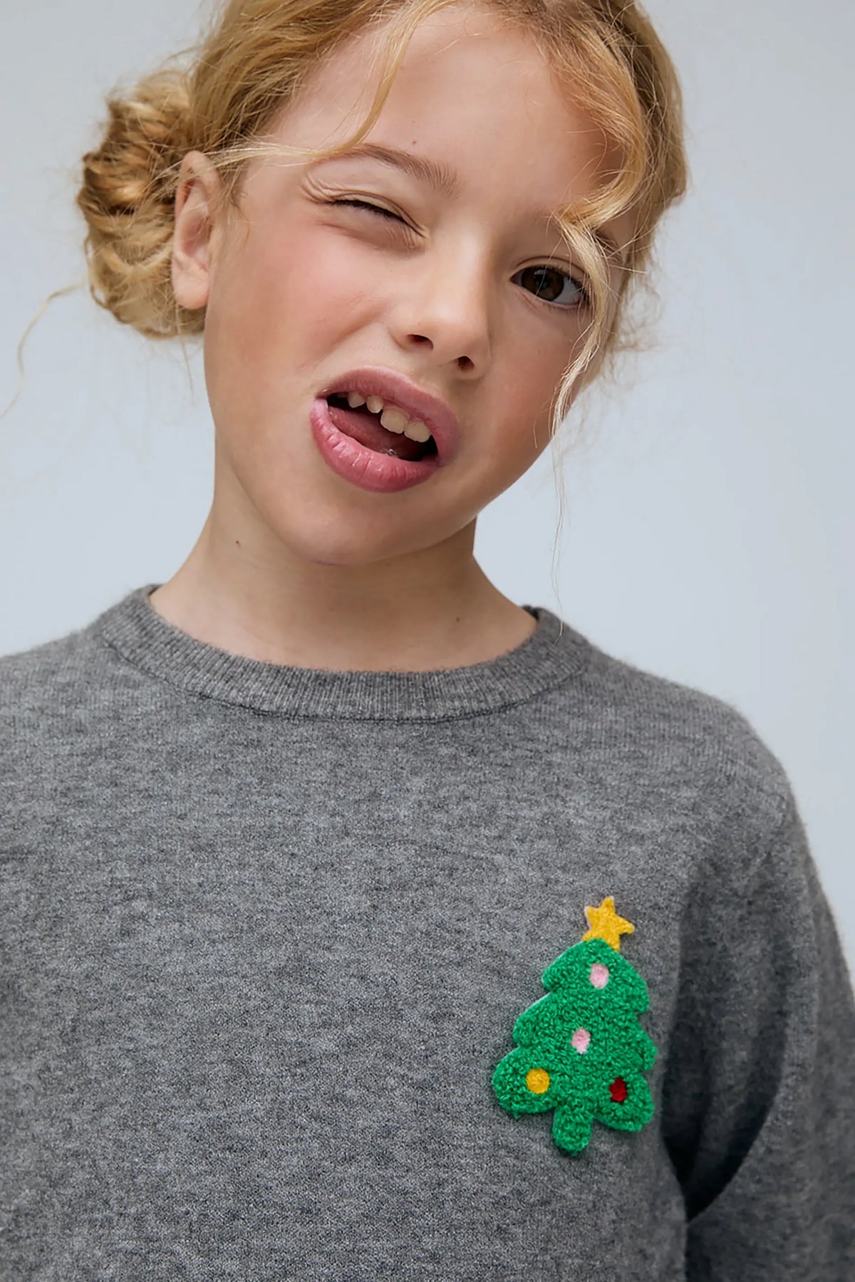 Jersey unisex con detalle de árbol de navidad