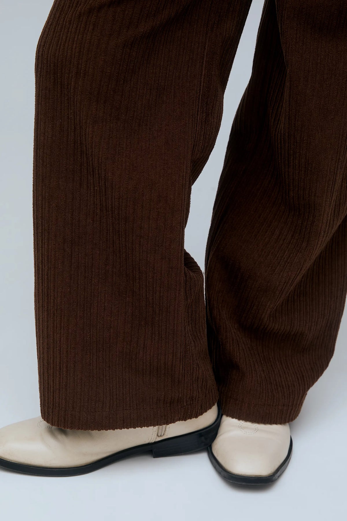 Pantalón 100% algodón pana marrón de niña