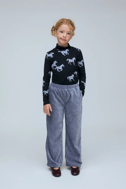 Pantalón de niña con terciopelo azul claro