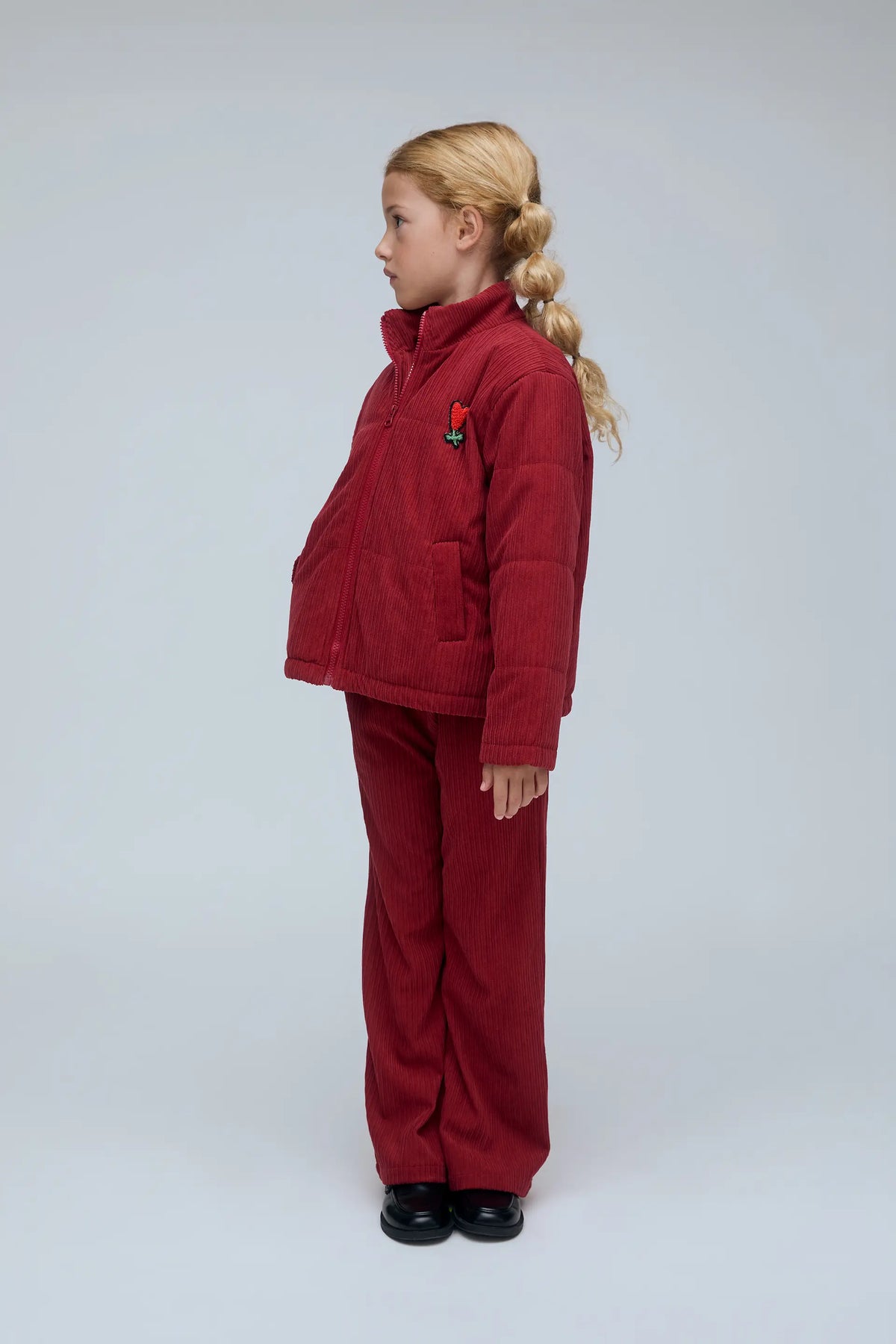 Abrigo de niña de pana rojo con parche Ciclamen