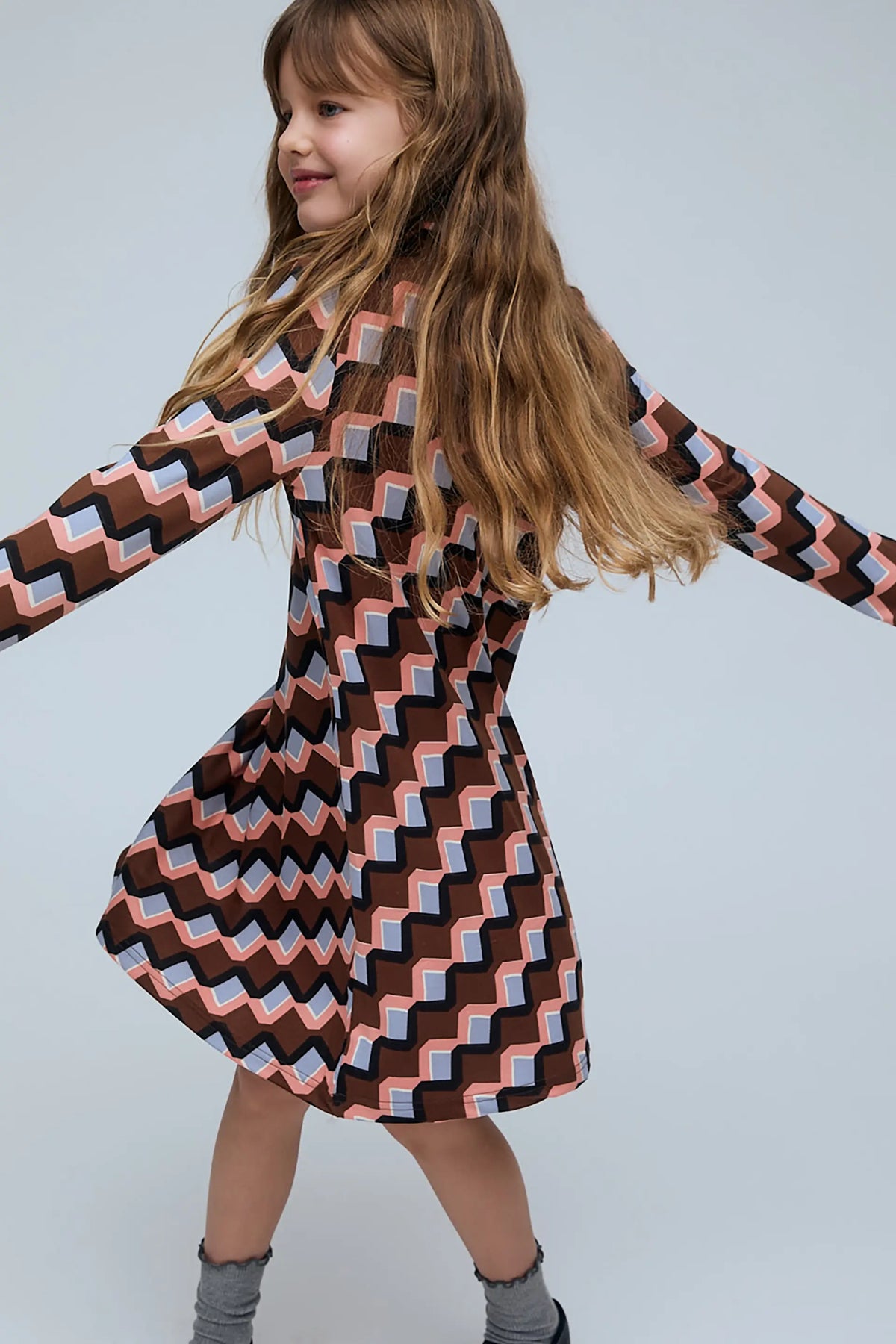 Vestido corto de niña con estampado Scala
