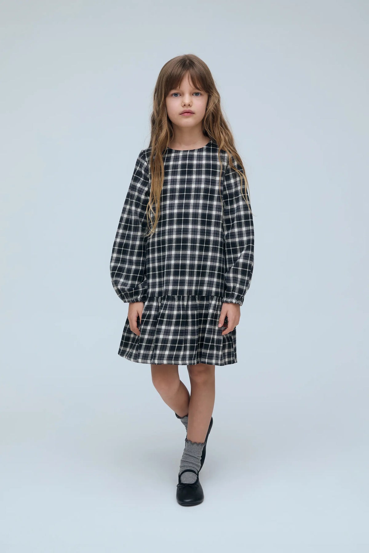 Girl's 100% cotton short dress with black and white plaid print
