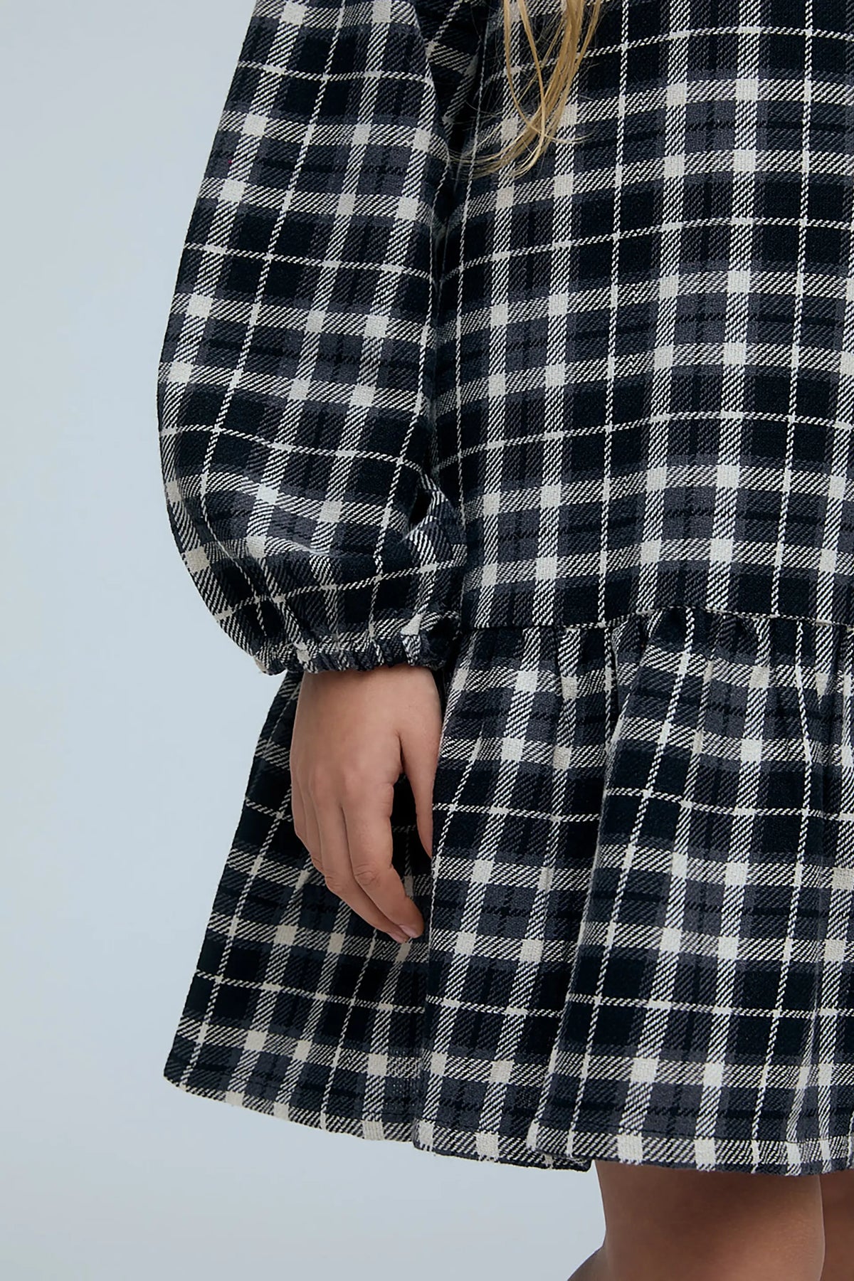 Girl's 100% cotton short dress with black and white plaid print